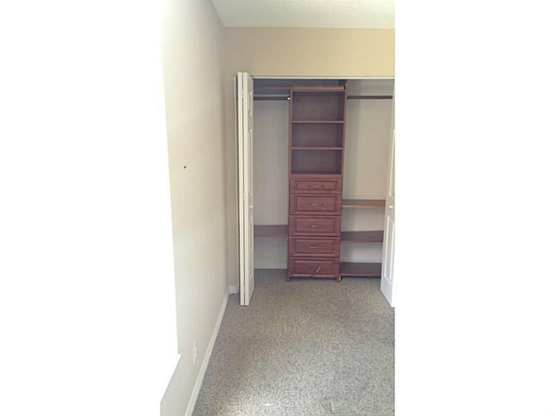 CORAL SPRINGS LAKES 68-12 - Residential