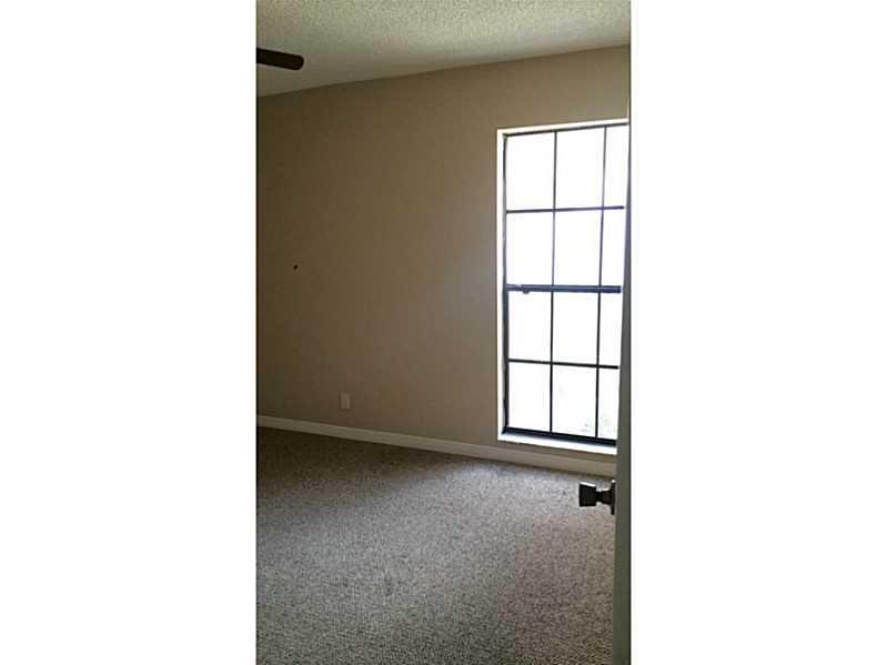 CORAL SPRINGS LAKES 68-12 - Residential