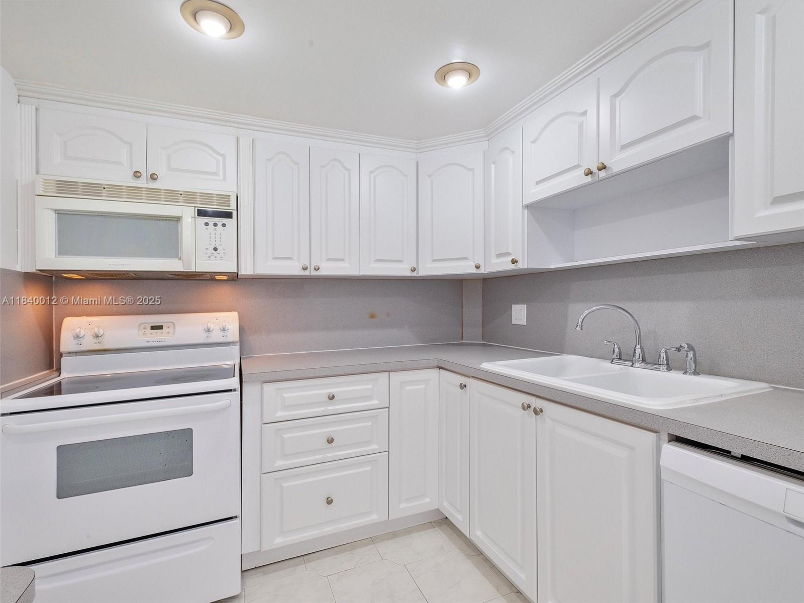 COASTAL TOWERS CONDO - Residential