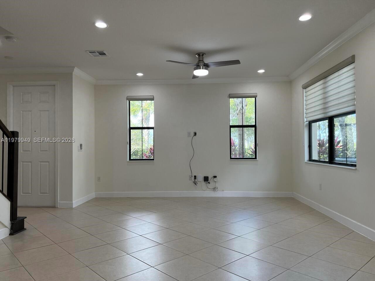 OAKLAND SAWGRASS EXPRESSW - Residential