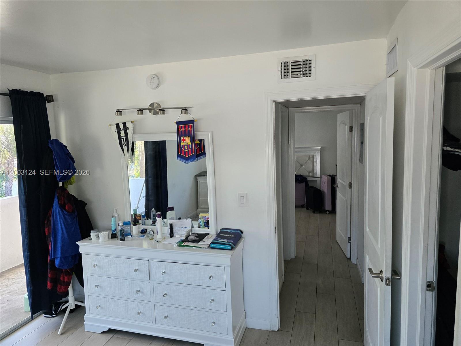 THE SPRINGS CONDO - Residential Lease