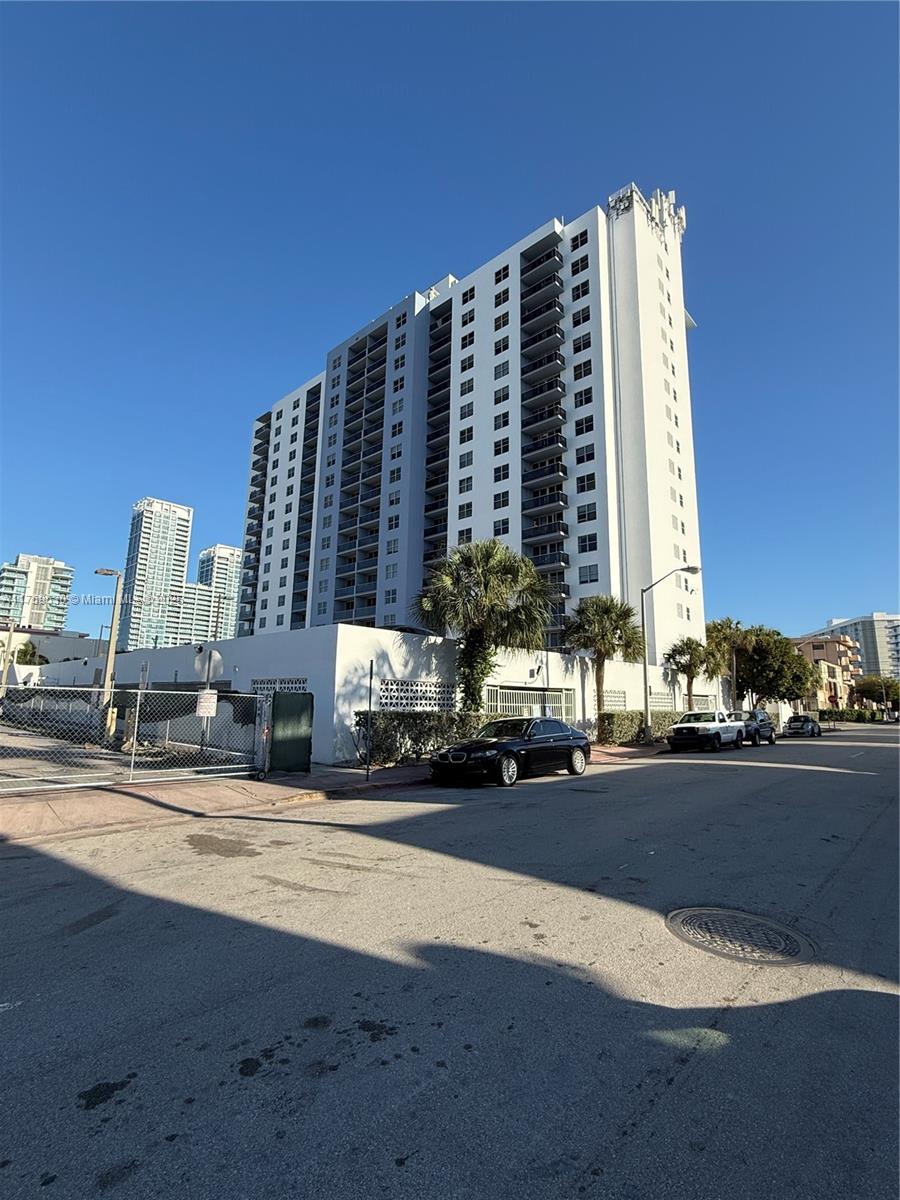 401 BLU OF NORTH BEACH CO - Residential
