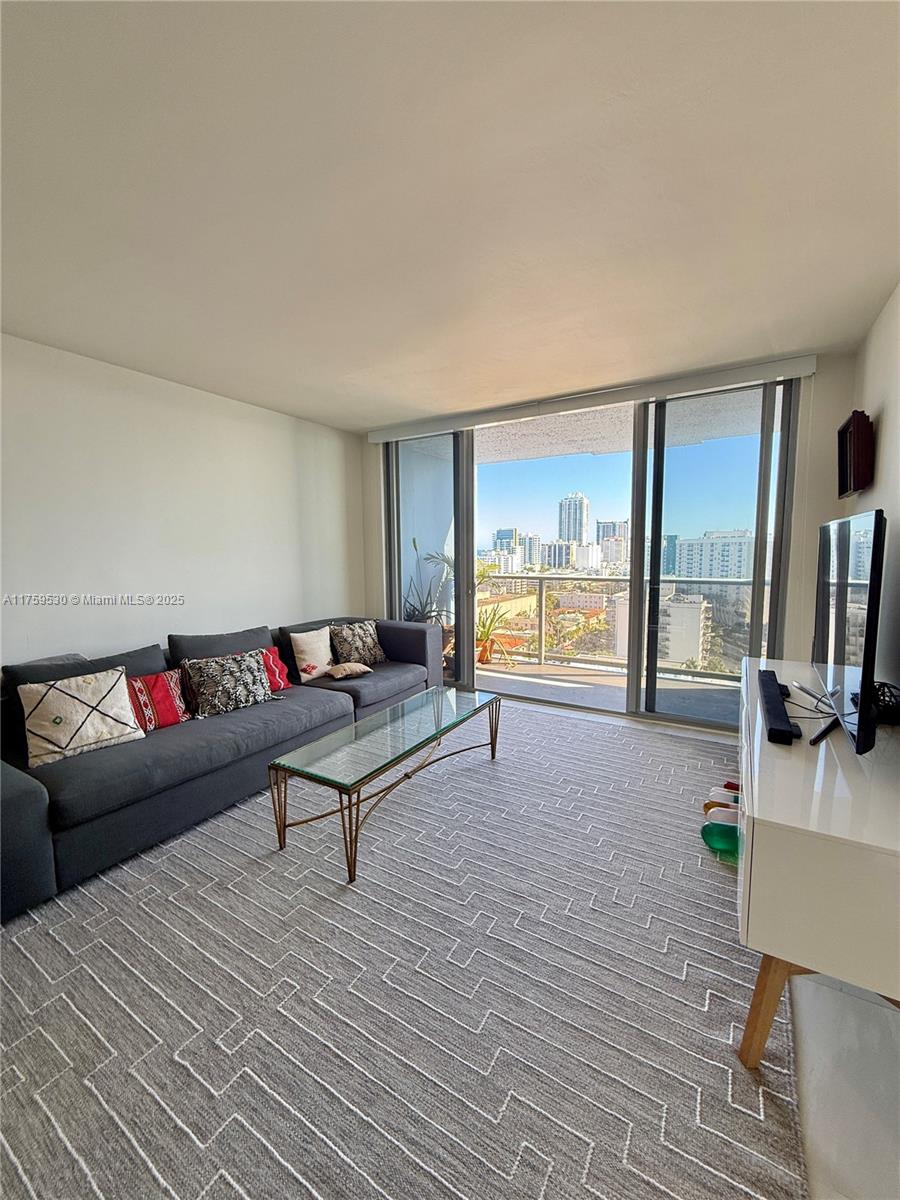 401 BLU OF NORTH BEACH CO - Residential