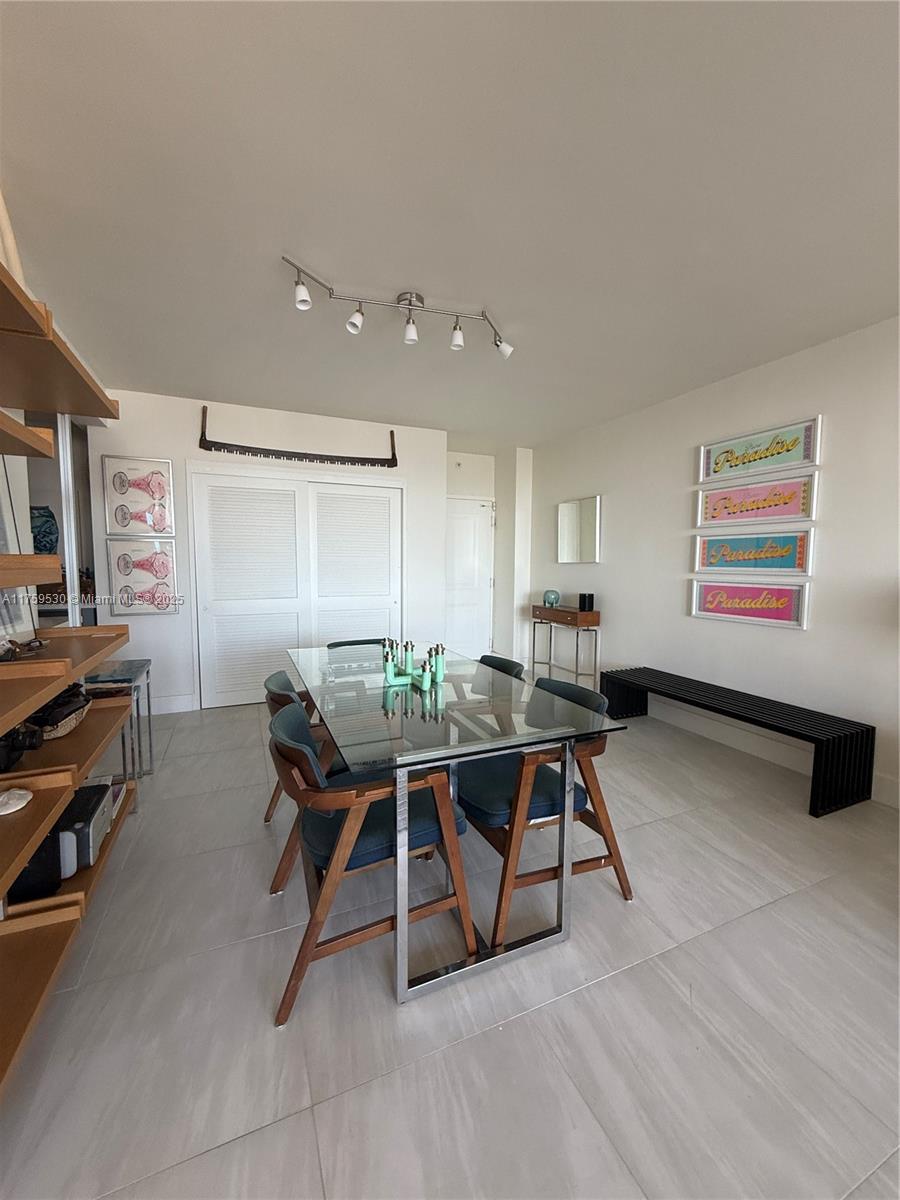401 BLU OF NORTH BEACH CO - Residential