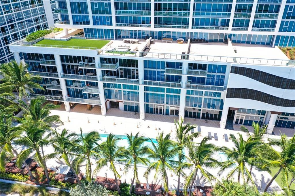 NORTH CARILLON BEACH COND - Residential Lease