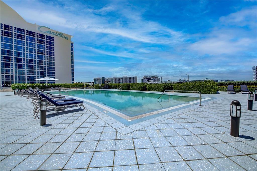 NORTH CARILLON BEACH COND - Residential Lease