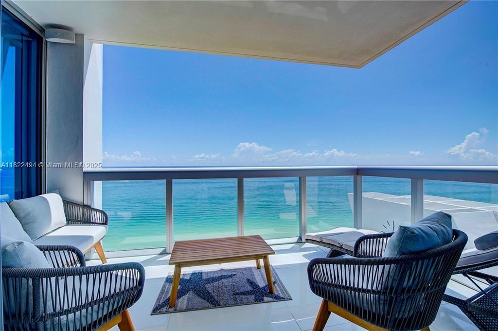 NORTH CARILLON BEACH COND - Residential Lease