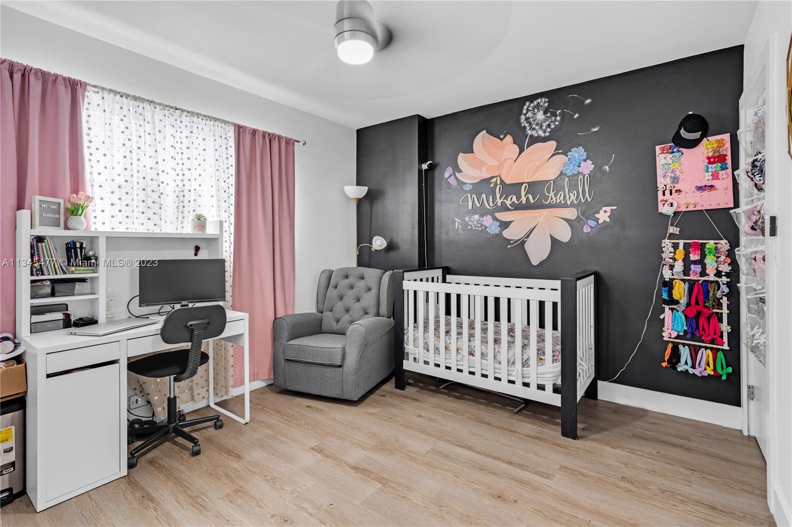 DRIFTWOOD PLAZA - Residential