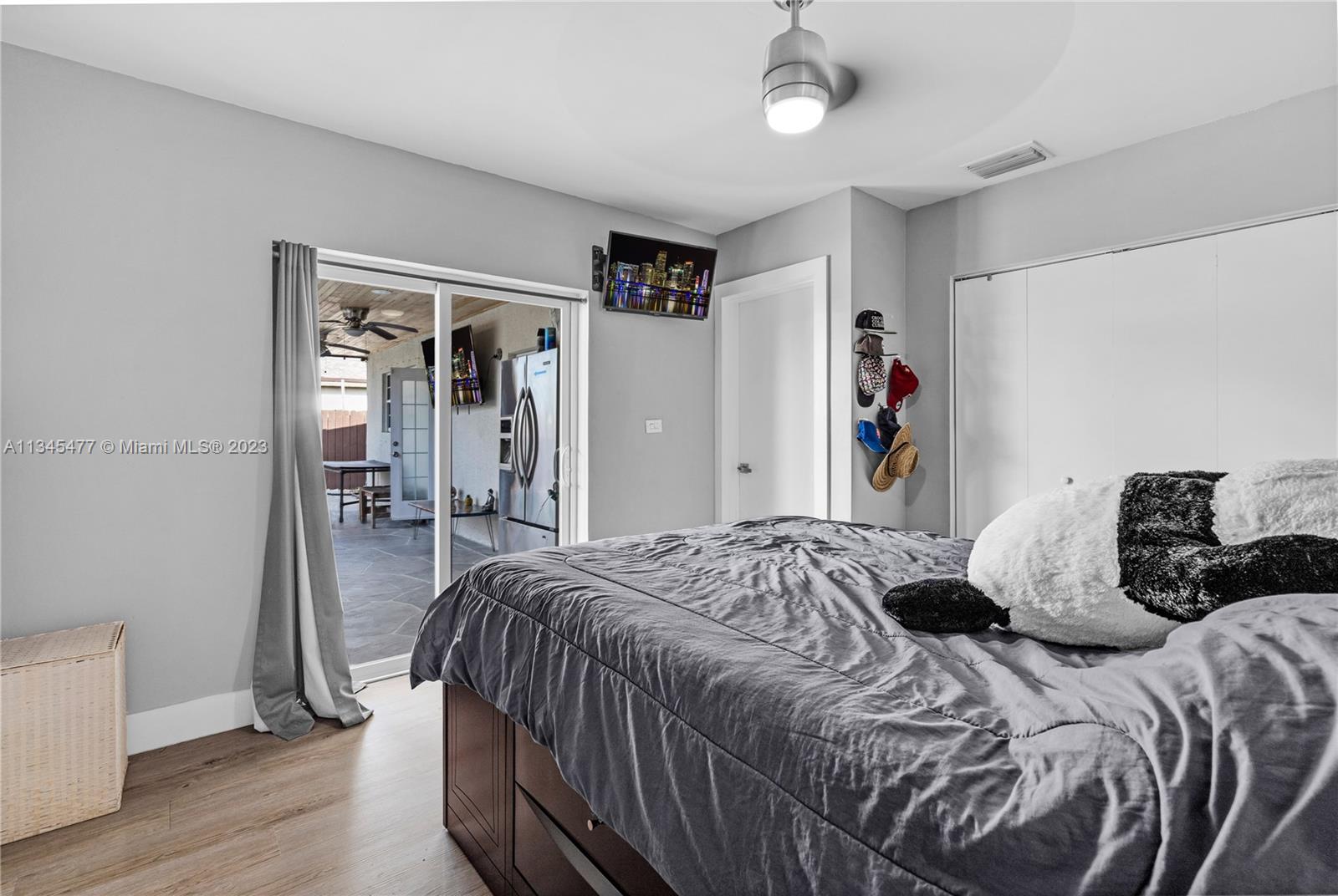 DRIFTWOOD PLAZA - Residential