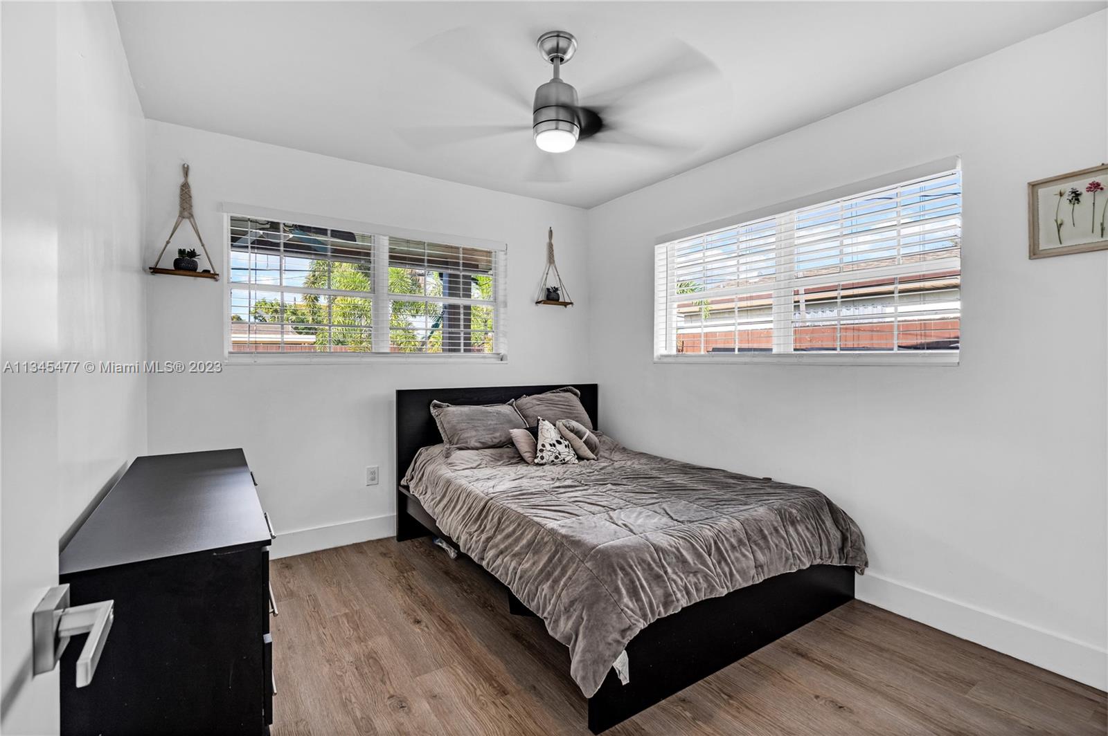 DRIFTWOOD PLAZA - Residential