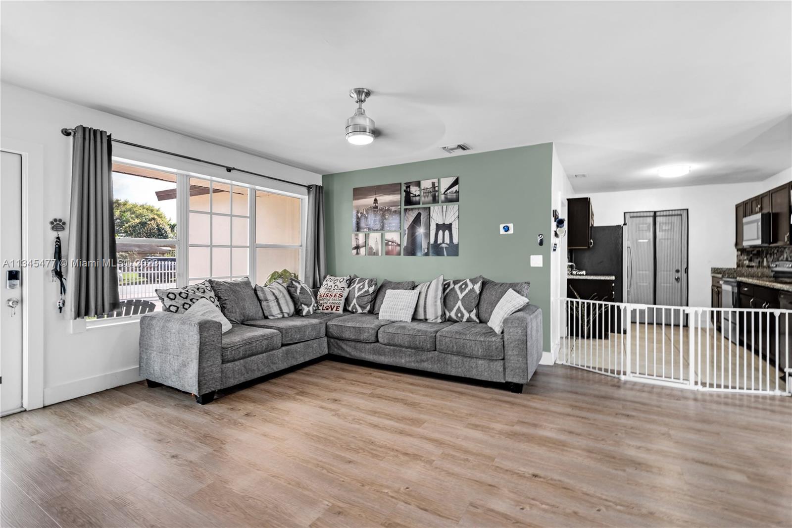 DRIFTWOOD PLAZA - Residential