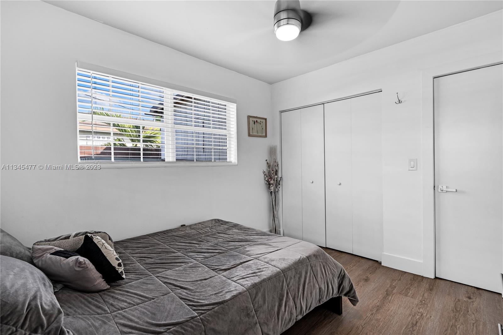 DRIFTWOOD PLAZA - Residential