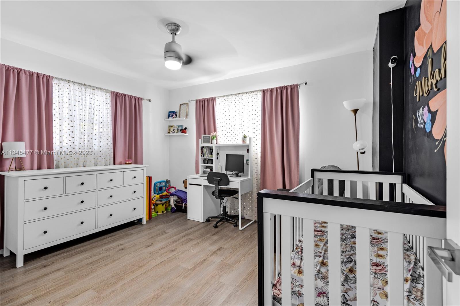 DRIFTWOOD PLAZA - Residential