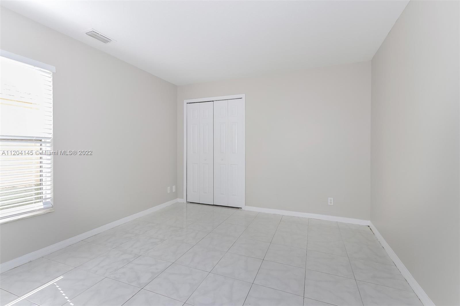 PORT ST LUCIE SECTION 33 - Residential Lease