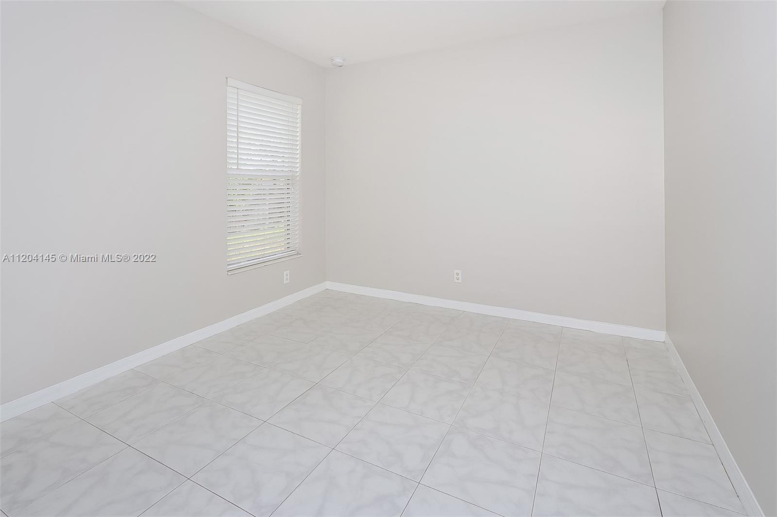 PORT ST LUCIE SECTION 33 - Residential Lease