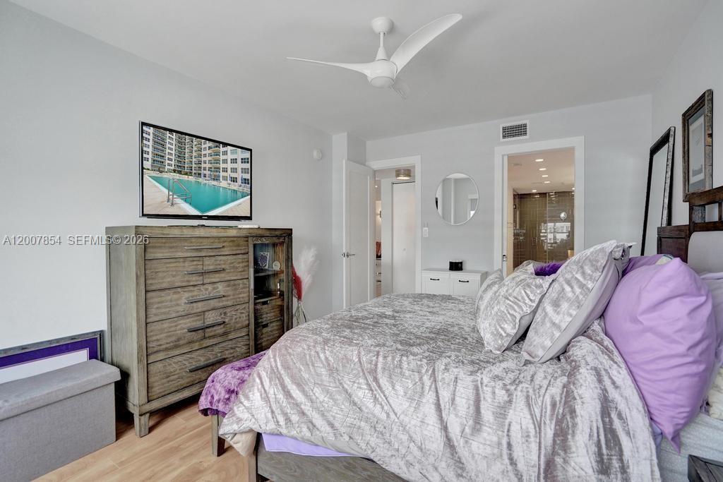 PLAYA DEL MAR CONDO - Residential