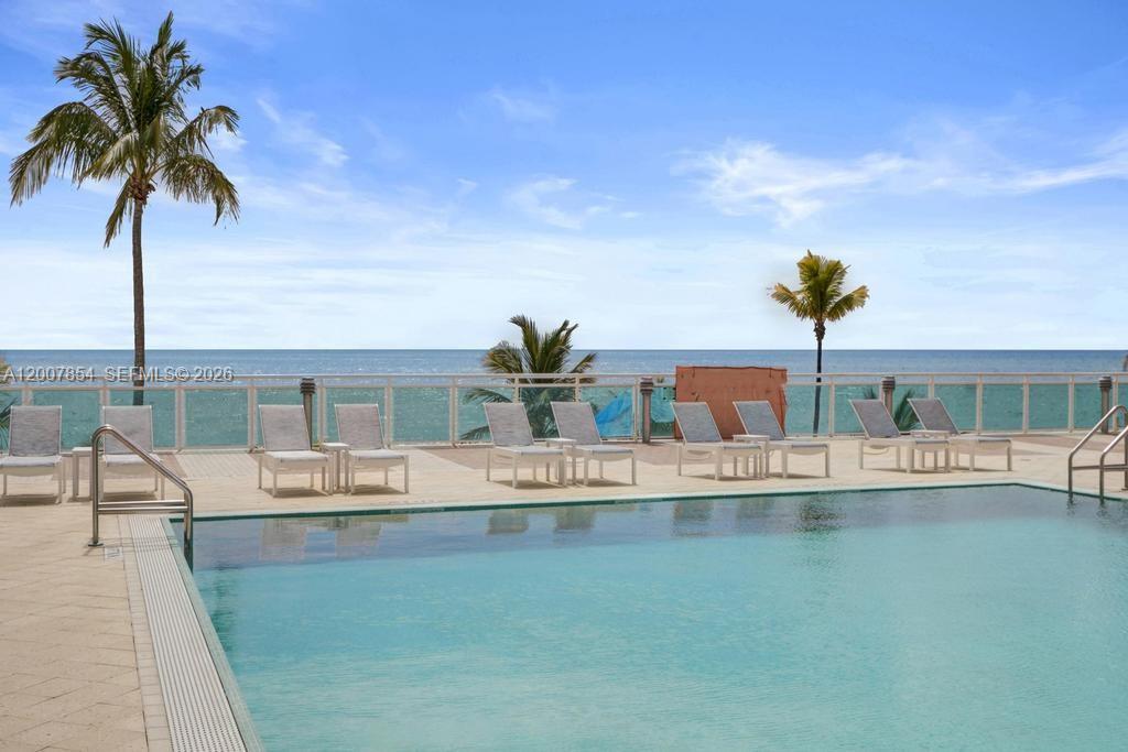 PLAYA DEL MAR CONDO - Residential