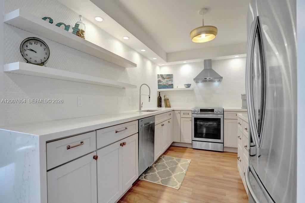 PLAYA DEL MAR CONDO - Residential