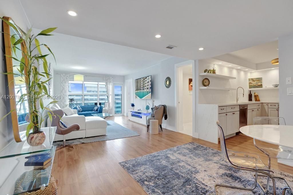 Photo of 3900 Galt Ocean Dr #1615, Fort Lauderdale, FL 33308 (MLS # A12007854)