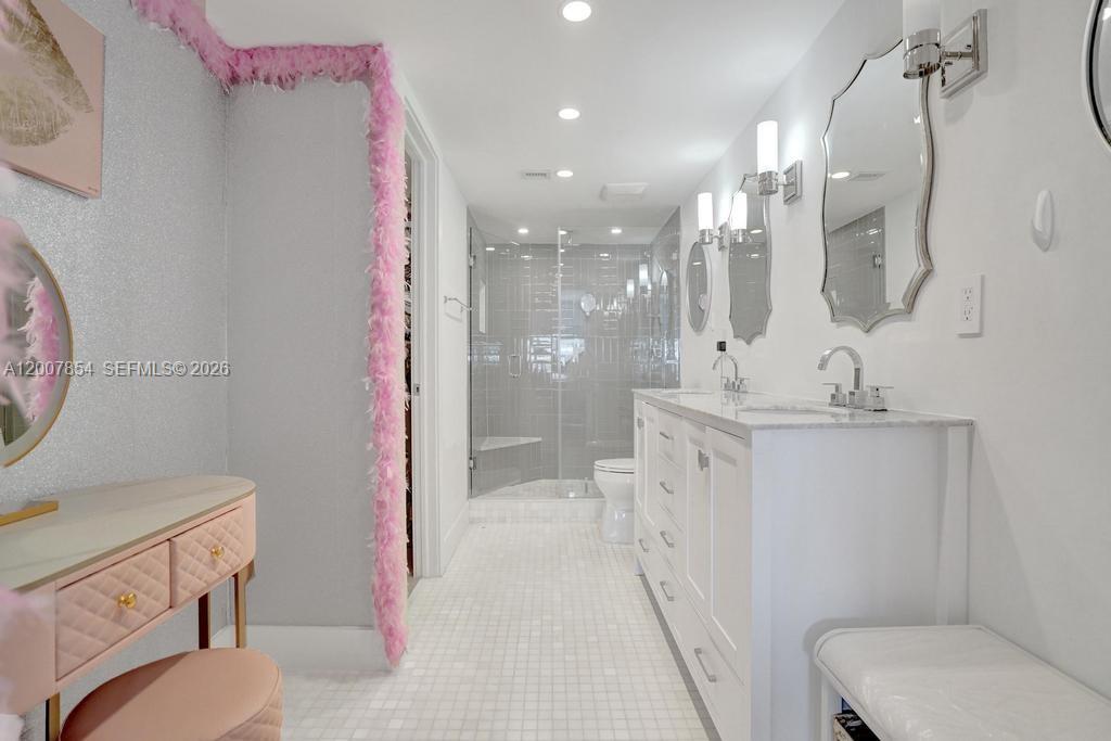 PLAYA DEL MAR CONDO - Residential