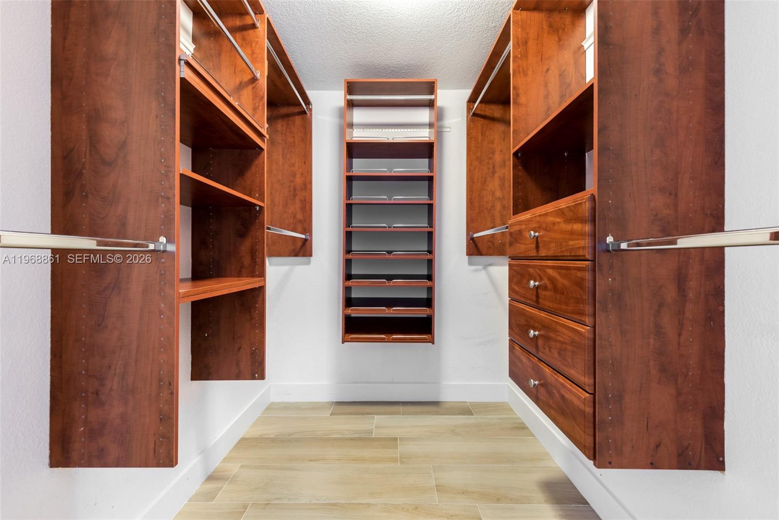 BISCAYNE RIVER HEIGHTS - Residential