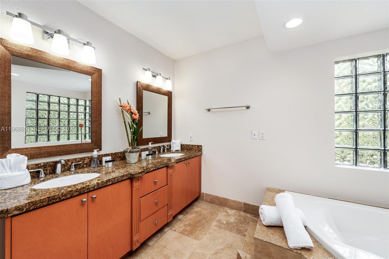 BISCAYNE RIVER HEIGHTS - Residential