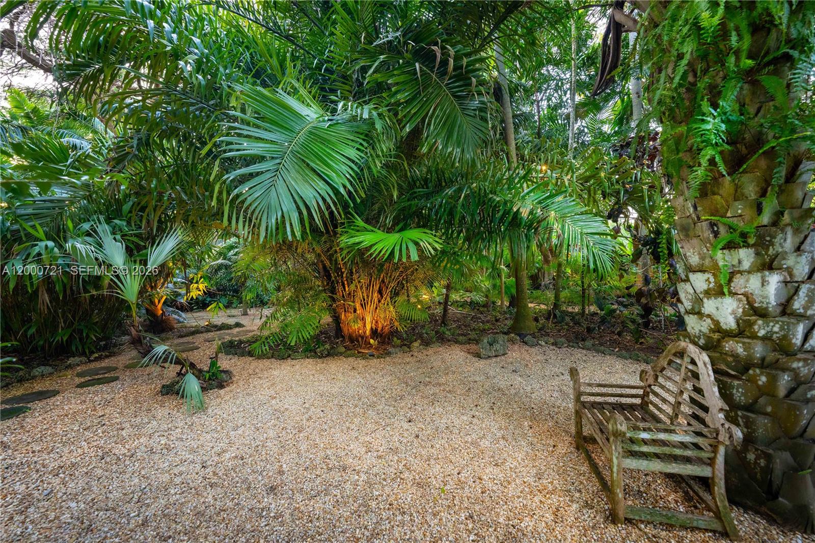 COCOA PLUM HEIGHTS SUB - Land