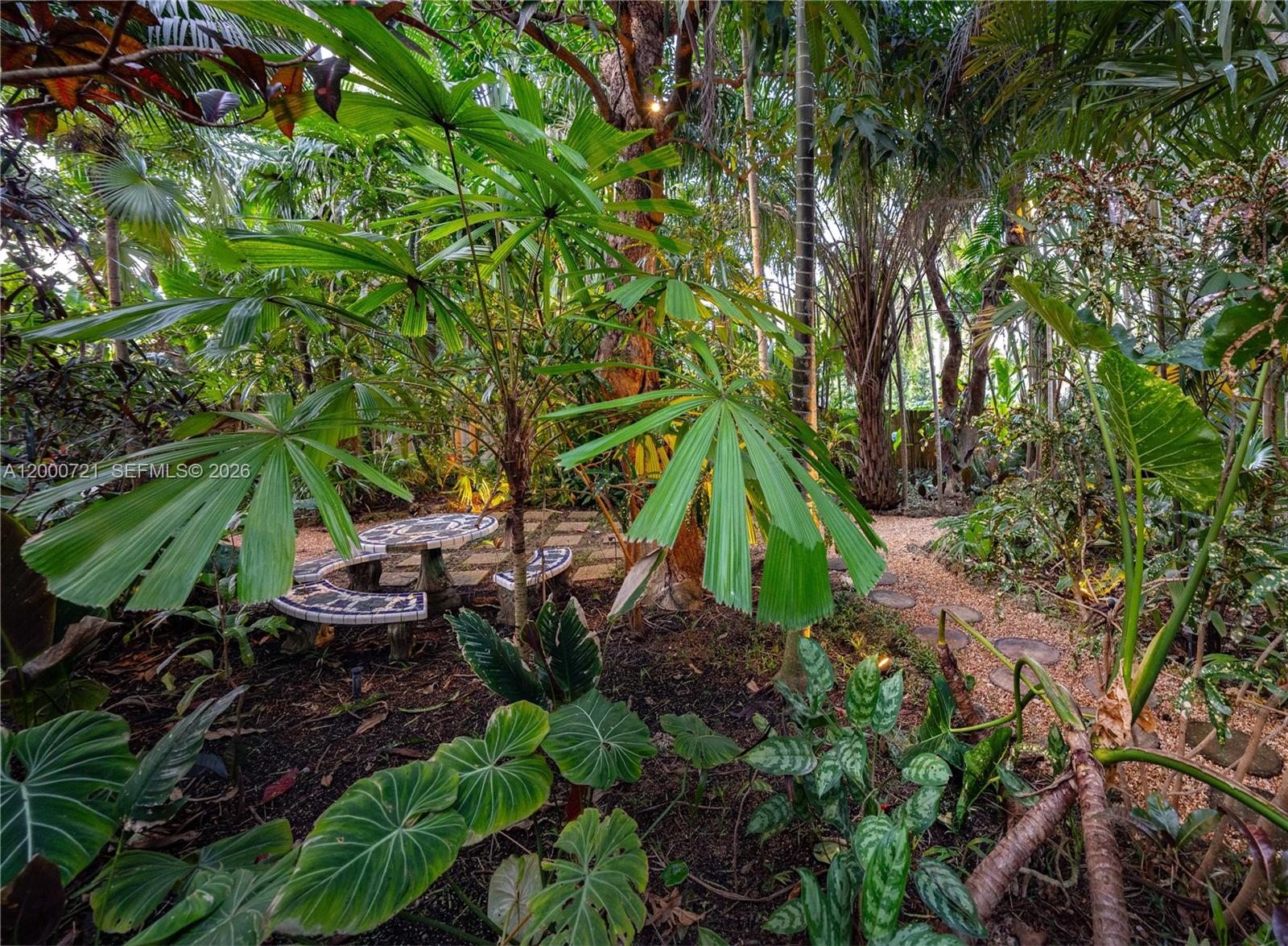 COCOA PLUM HEIGHTS SUB - Land