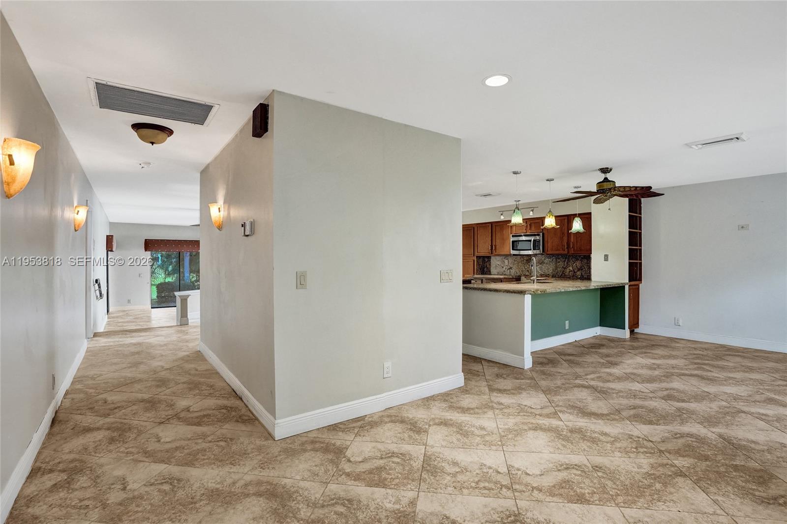 BAYTOWNE OF JONATHANS LAN - Residential