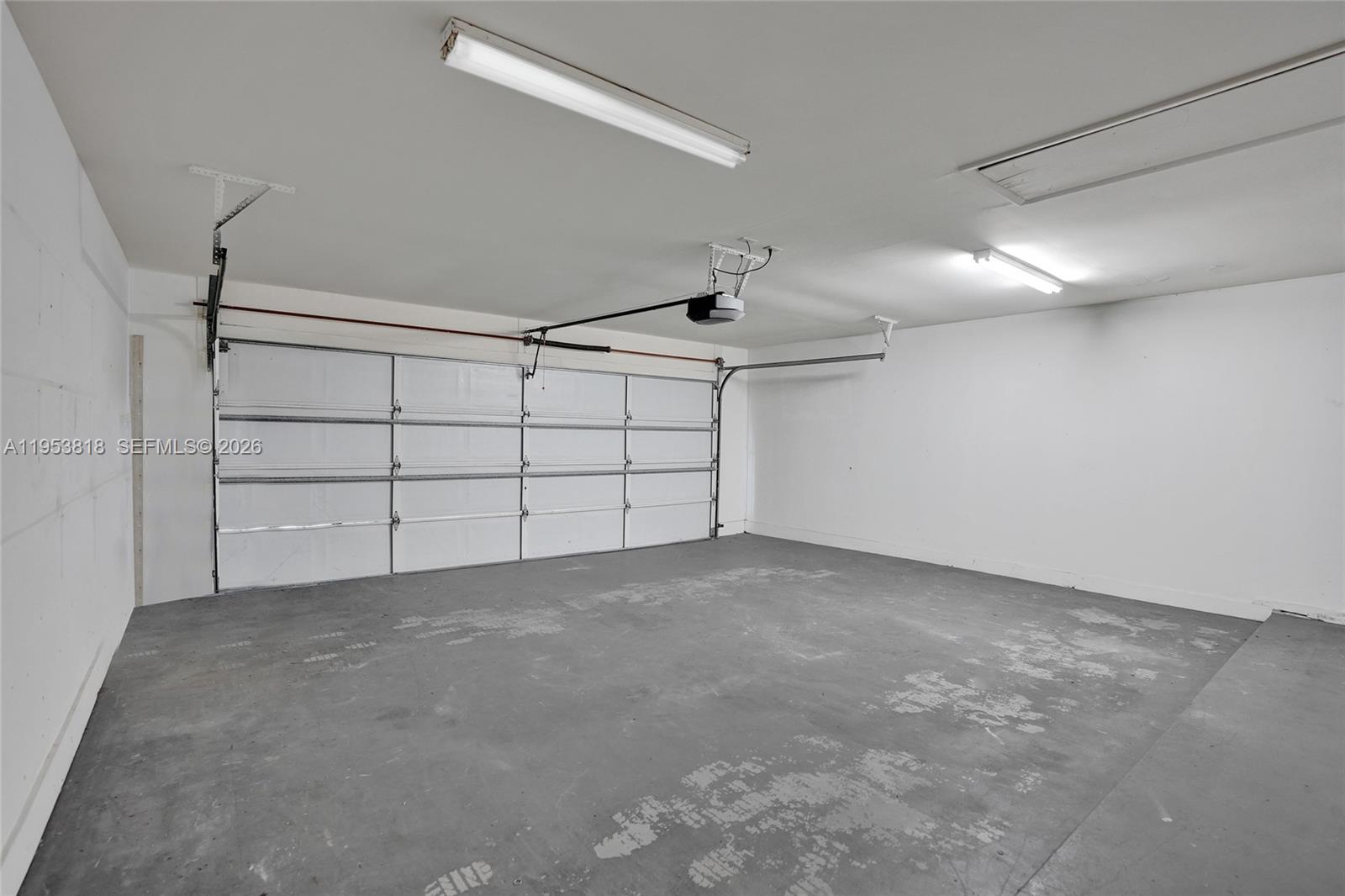 BAYTOWNE OF JONATHANS LAN - Residential