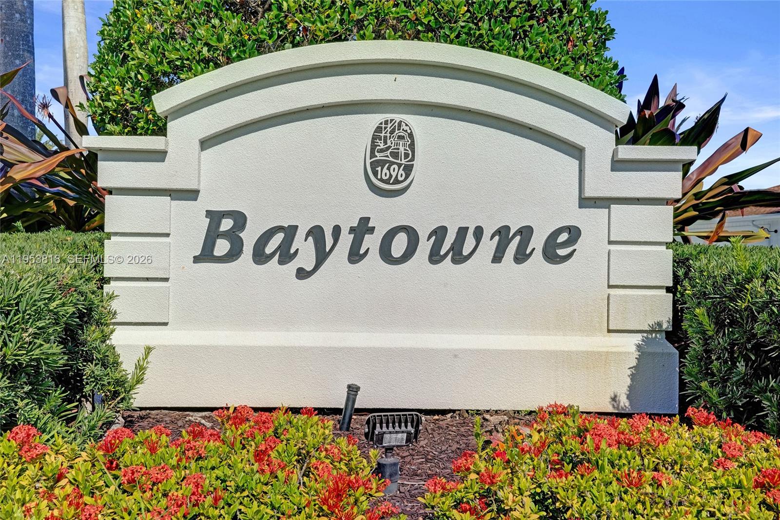 BAYTOWNE OF JONATHANS LAN - Residential