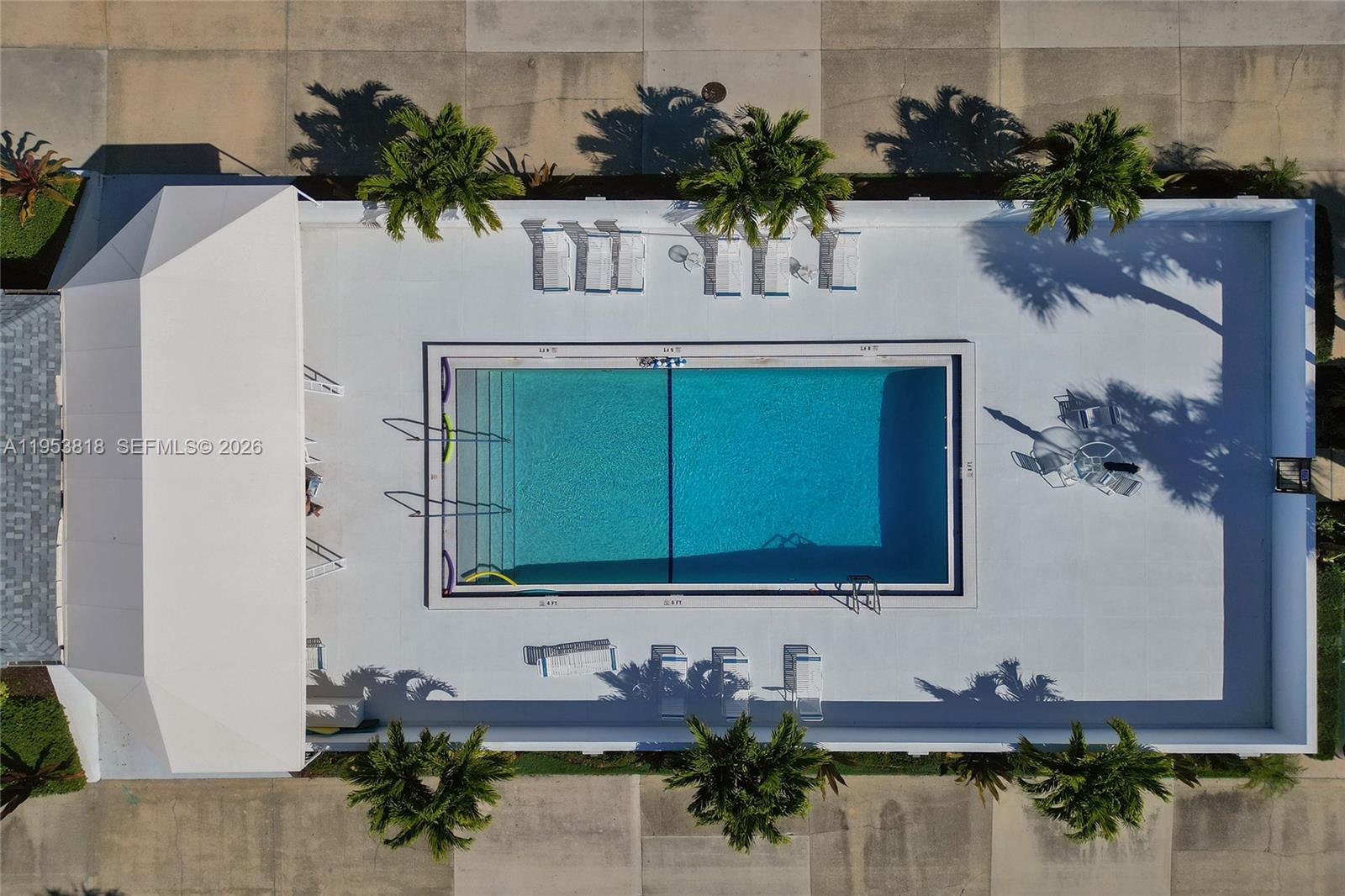 BAYTOWNE OF JONATHANS LAN - Residential