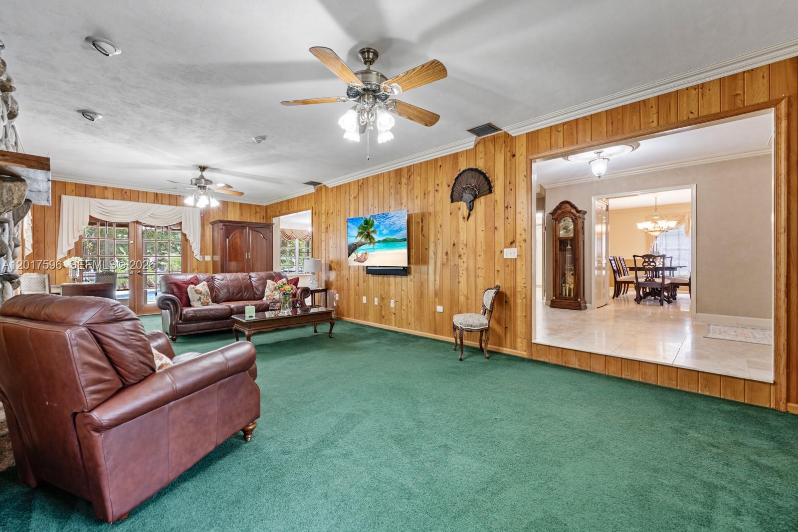 REDLANDS - Residential