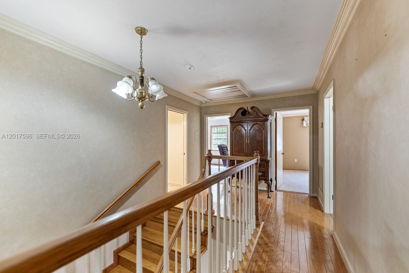 REDLANDS - Residential