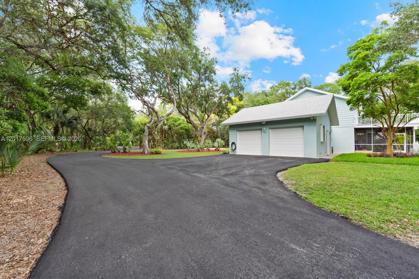 REDLANDS - Residential