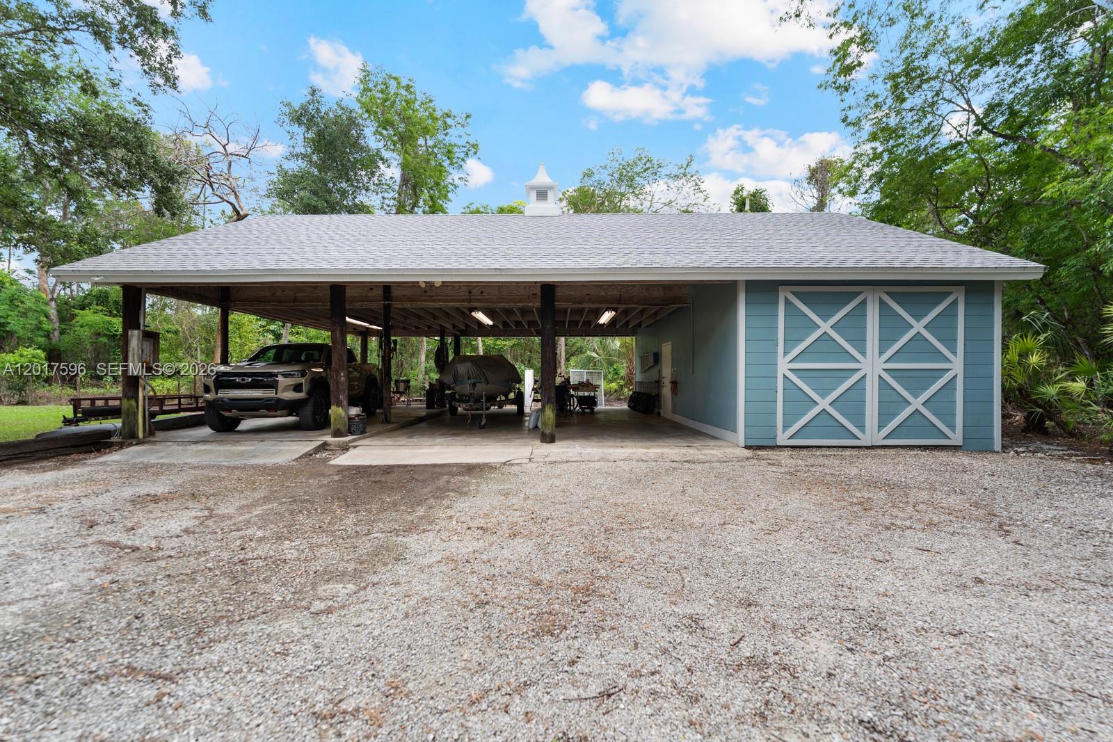 REDLANDS - Residential