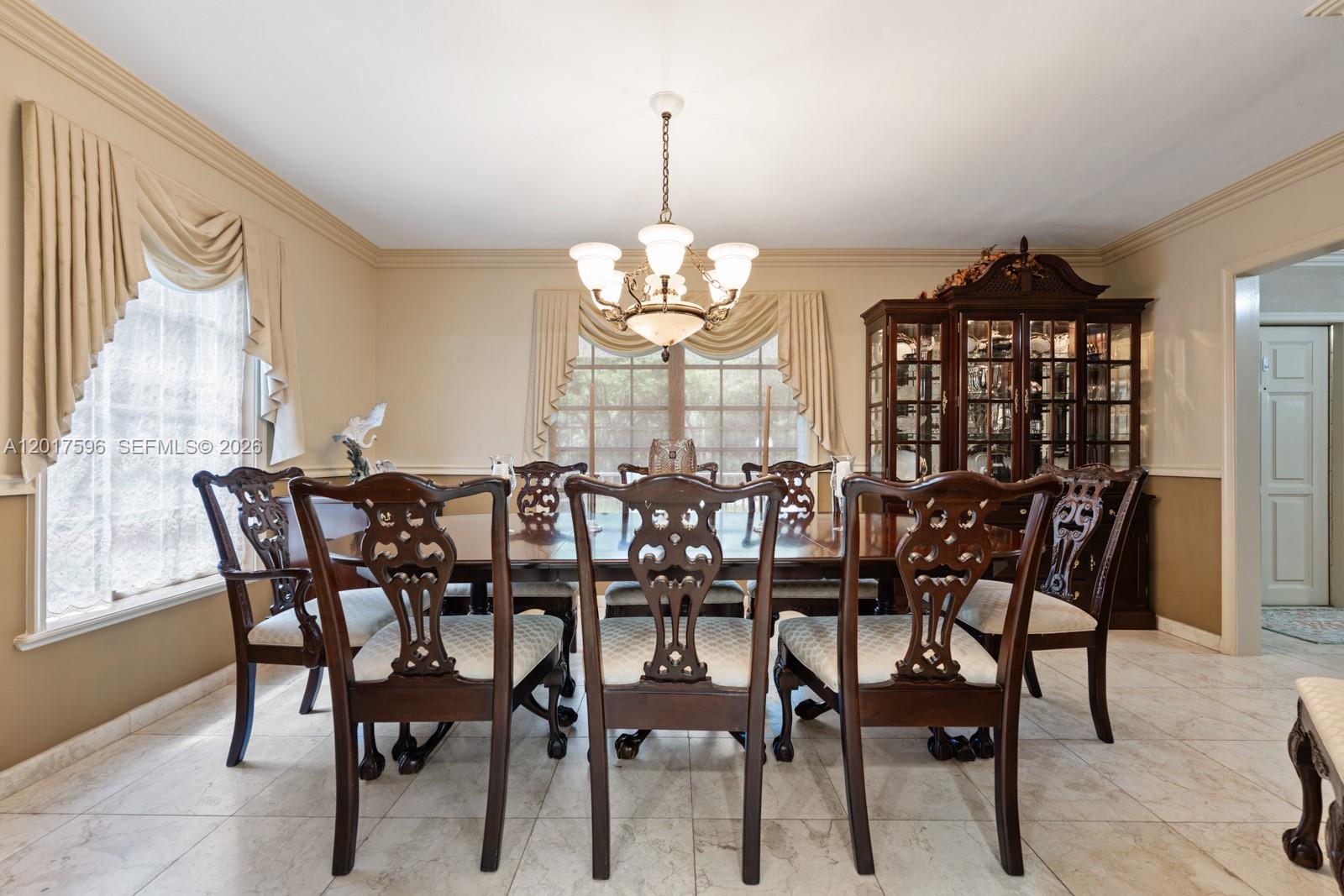 REDLANDS - Residential