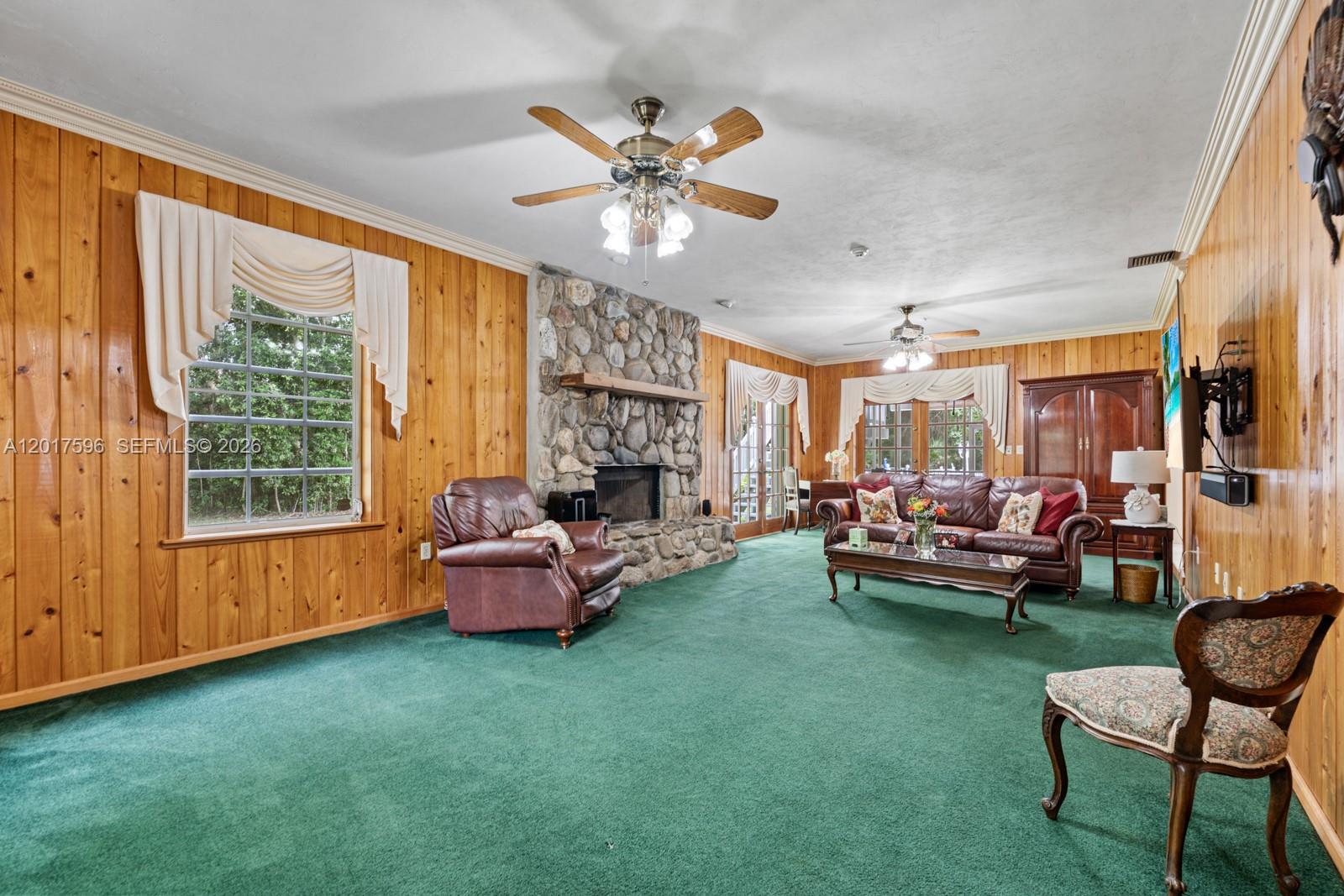 REDLANDS - Residential