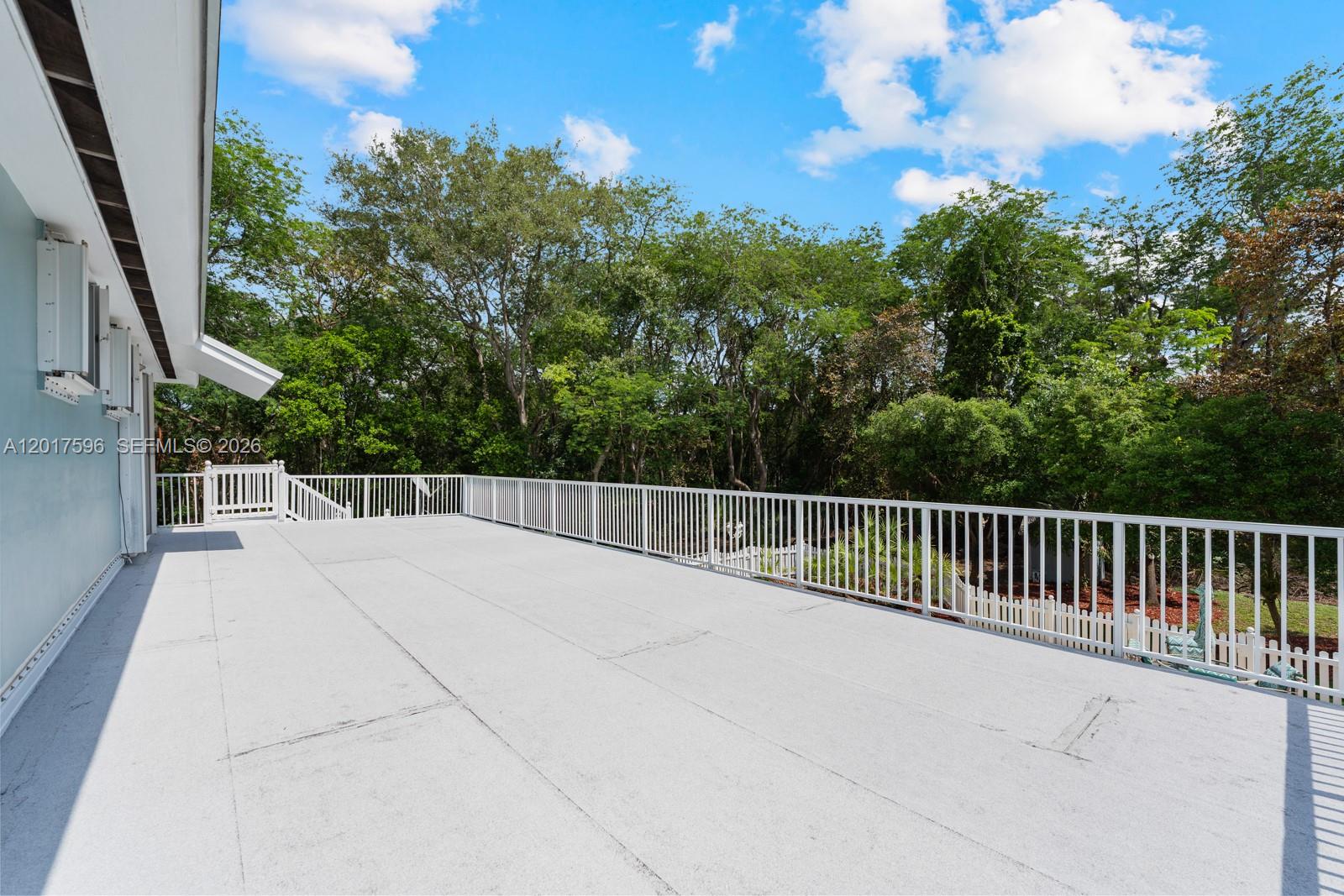 REDLANDS - Residential