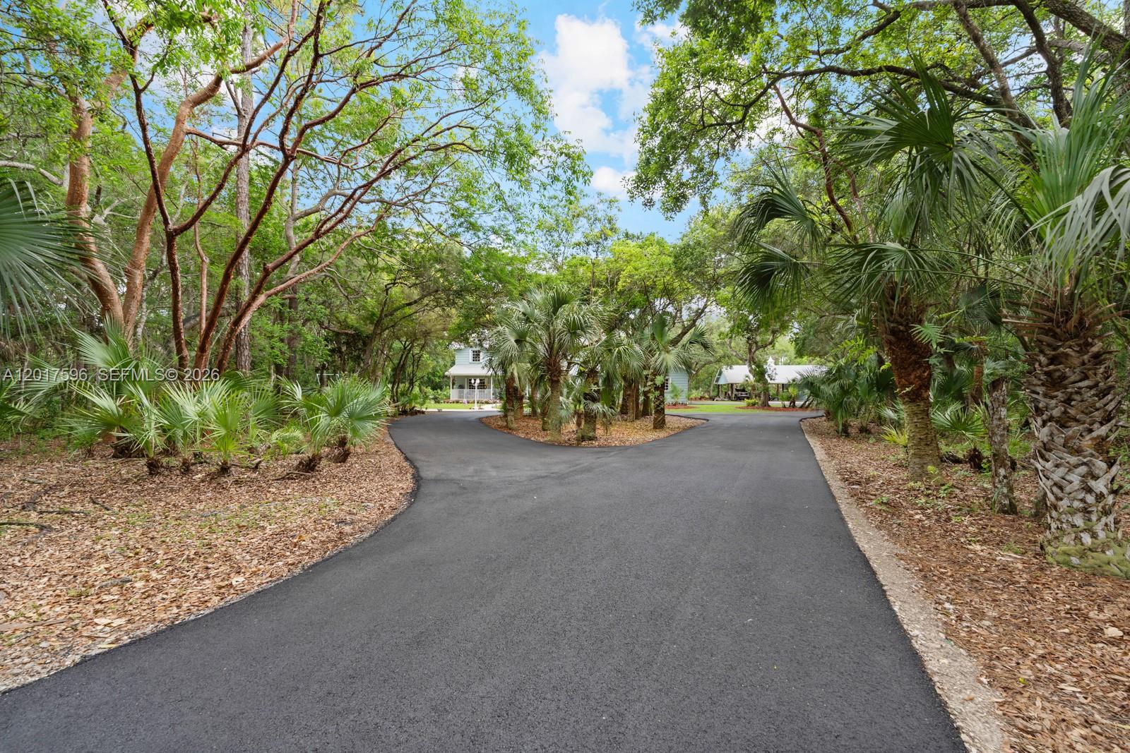 REDLANDS - Residential