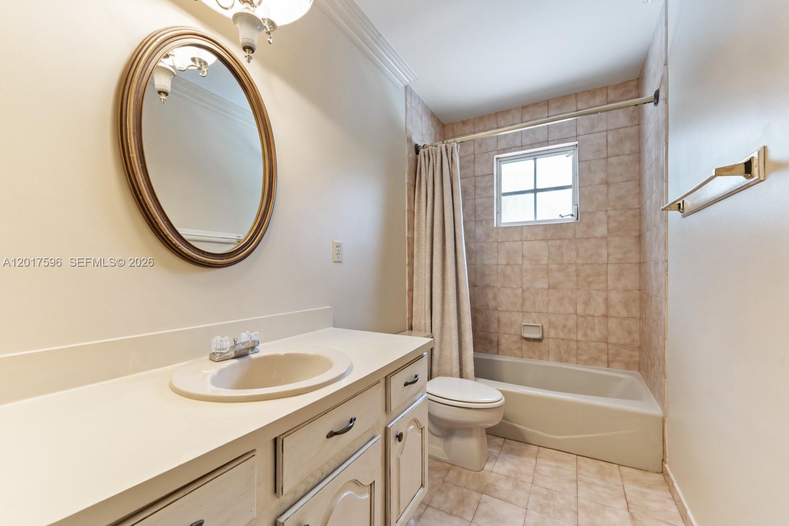 REDLANDS - Residential