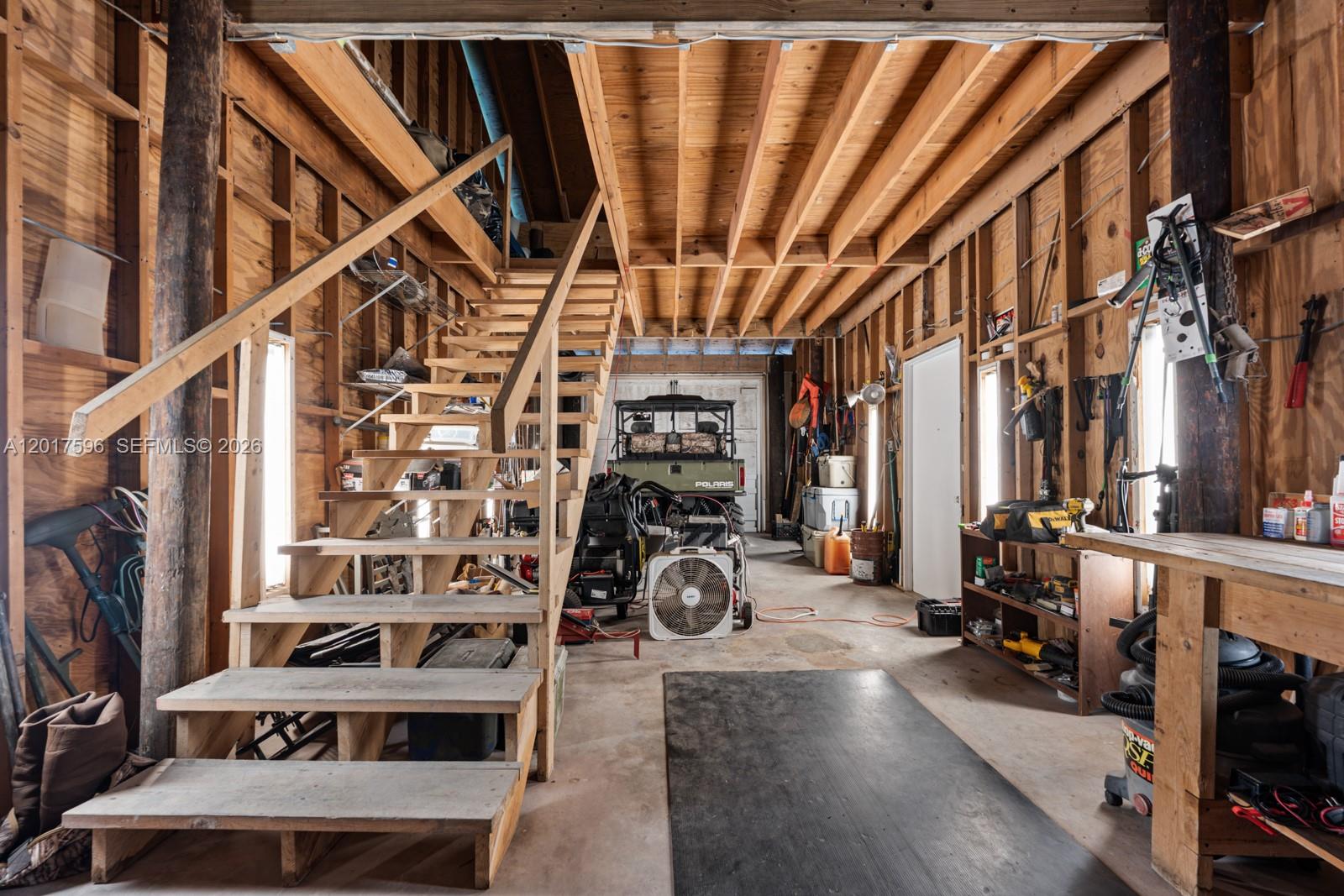 REDLANDS - Residential