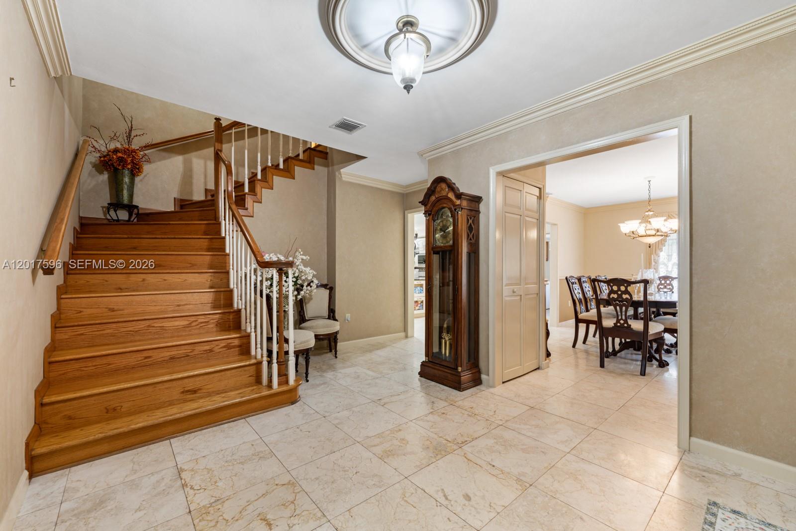 REDLANDS - Residential