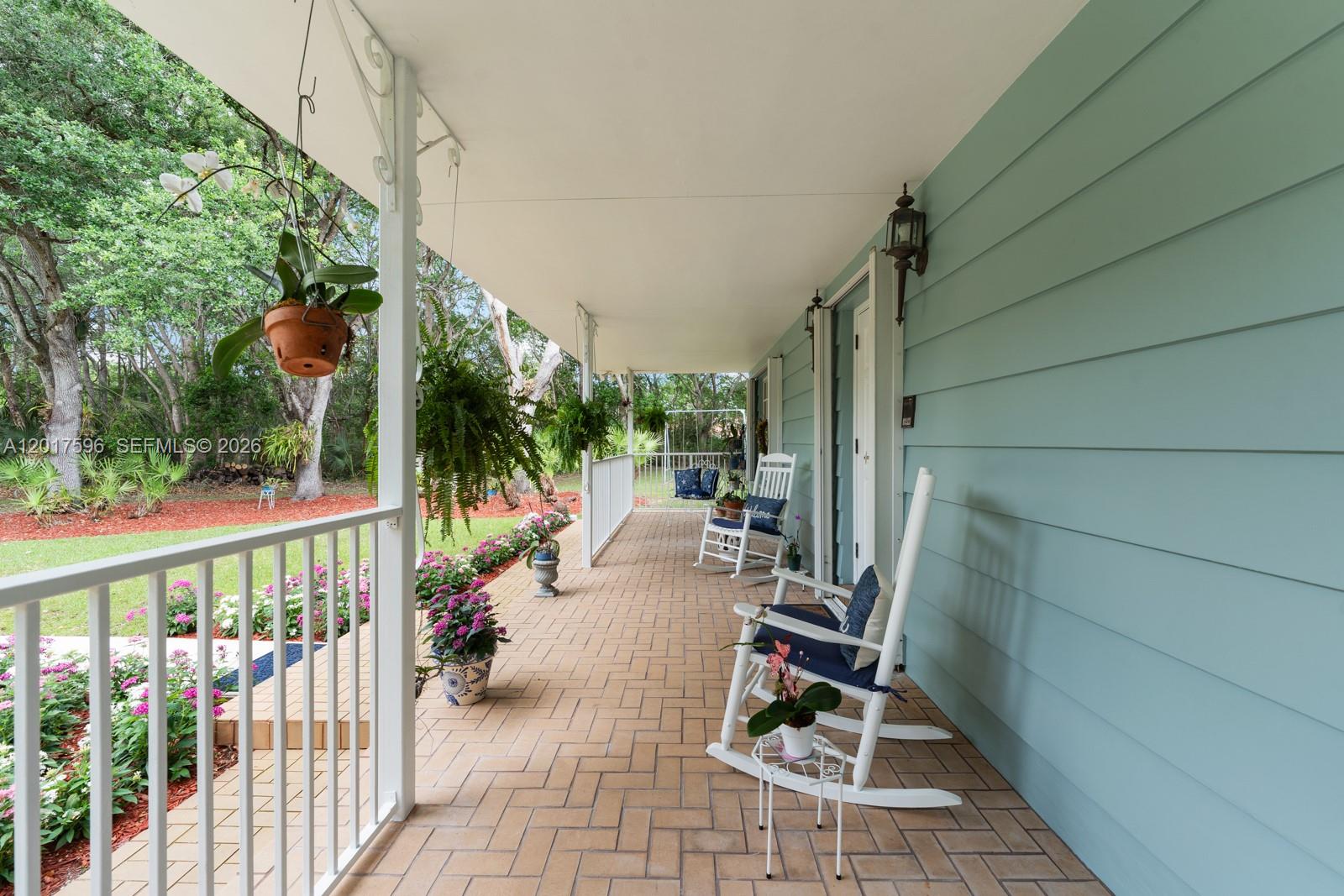 REDLANDS - Residential