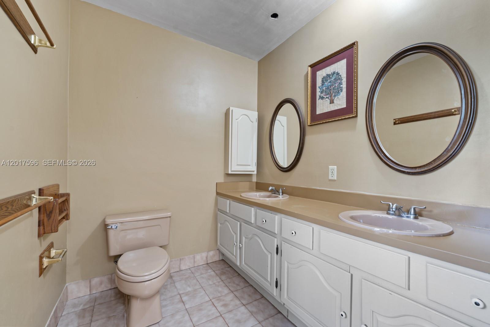 REDLANDS - Residential
