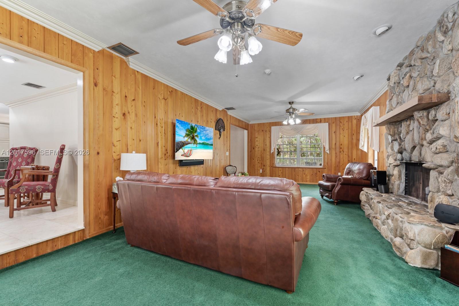 REDLANDS - Residential