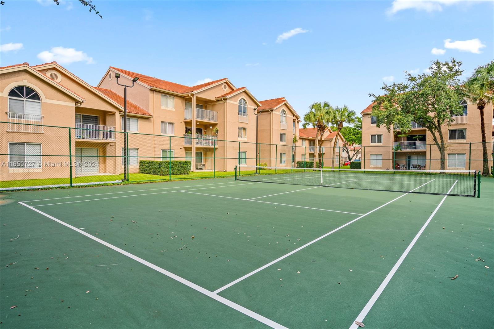 ROYAL PALM PLACE - Residential