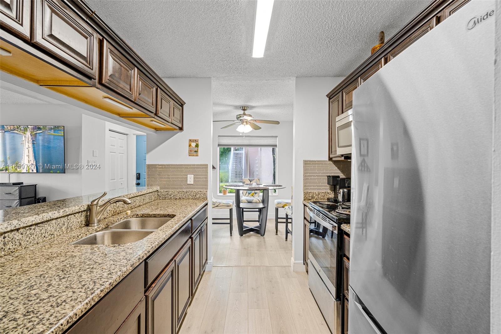 ROYAL PALM PLACE - Residential