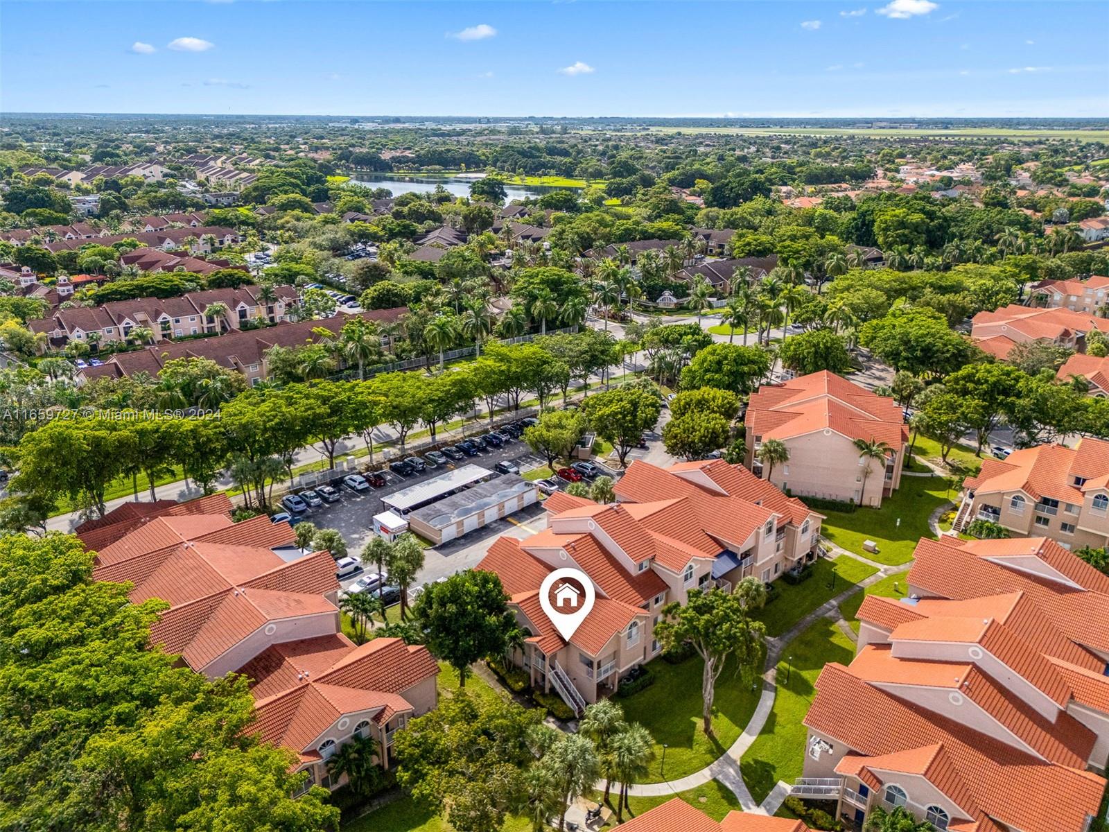 ROYAL PALM PLACE - Residential