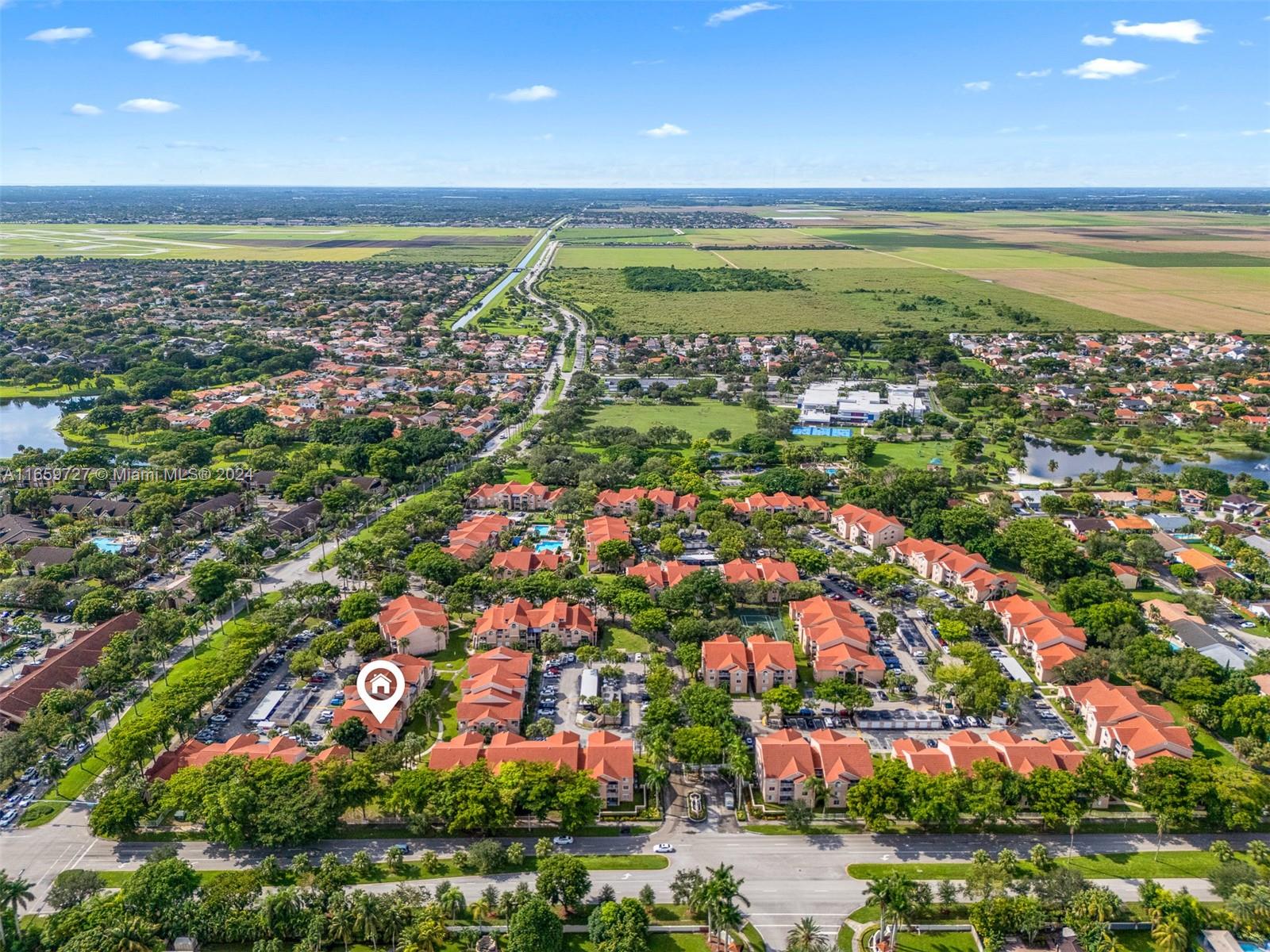 ROYAL PALM PLACE - Residential